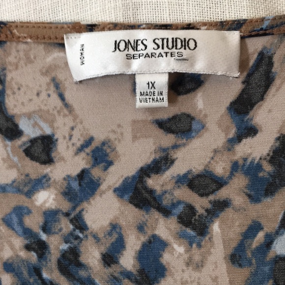 Jones Studio Sleeveless Top - Picture 4 of 8